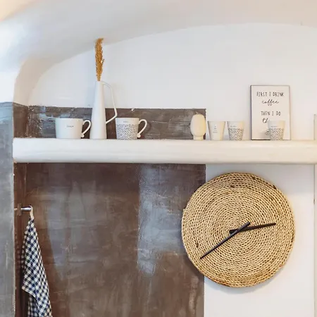 Willa Dionysos By Kefia *